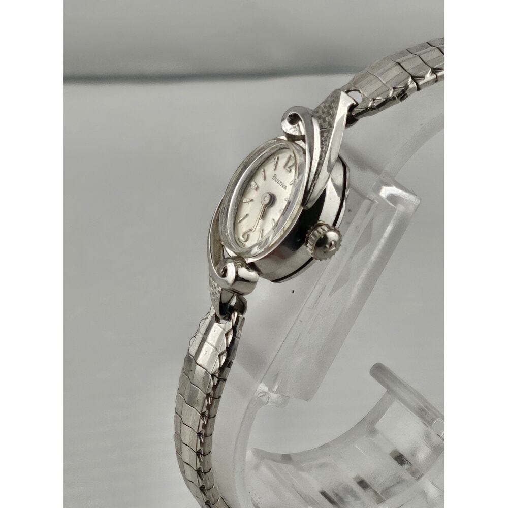 1968 Ladies Bulova 17 jewel "Leading Lady" Cocktail Watch Band Mint Condition - Picture 6 of 16
